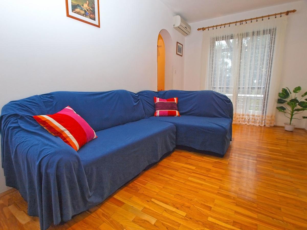 Apartments Dvorine 1210 Баньоле Екстериор снимка