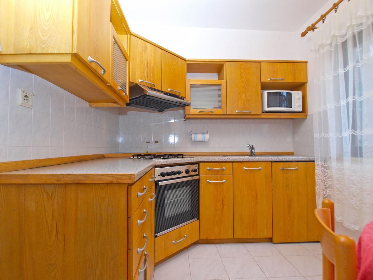 Apartments Dvorine 1210 Баньоле Екстериор снимка